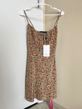 Realisation Par The Inez in Dahlia-Brand New